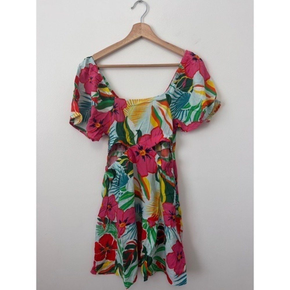 Fusionista Floral Mini Dress with Cut-Outs – Size Medium – NWT – Women's